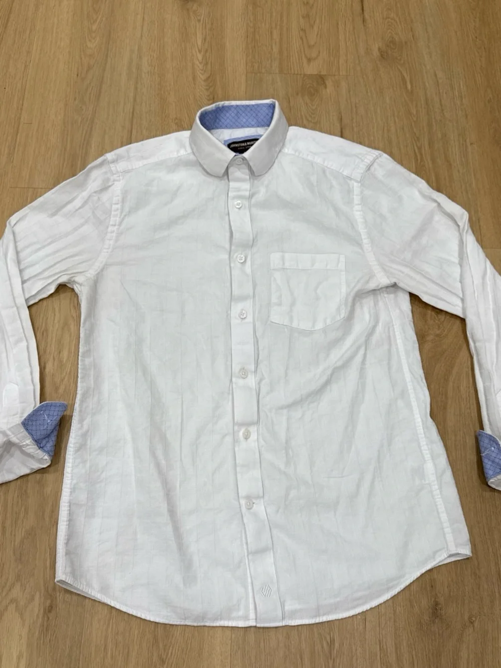Johnston & Murphy Men’s Button-Down Shirt